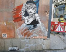 Copertina di Attendi asilo? Braccialetto rosso se vuoi mangiare