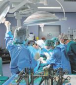 Copertina di Storie di morti, organi umani e neurochirurgia