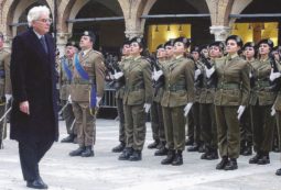 Copertina di Il Pentagono nomina italiani, francesi e inglesi. Obama ne parlerà (presto) con Mattarella