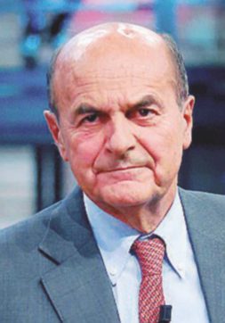 Copertina di Bersani attacca Serra e gli altri: “Il Pd sta da un’altra parte”
