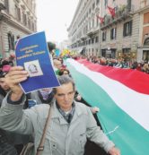 Copertina di Sondaggio sulle riforme: il referendum è a rischio