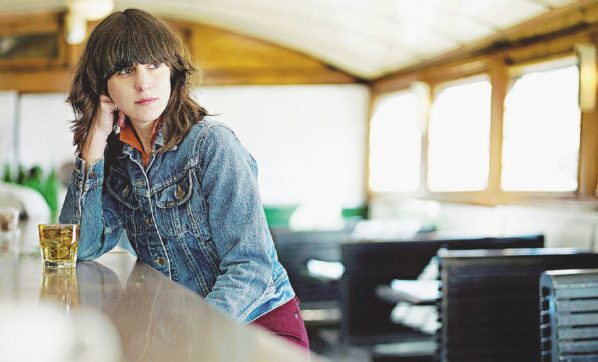 Copertina di Tradizione, la nuova via di Eleanor Friedberger