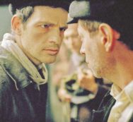 Copertina di Nella fabbrica della morte non c’è posto per i sentimenti