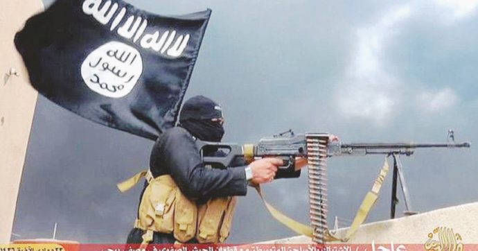 Mazzette all’Isis per continuare la produzione in Siria, il colosso francese delle costruzioni Lafarge condannato a pagare 778 milioni