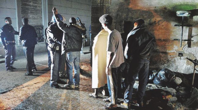Spaccio in piazza  e pusher impuniti Garantisce lo Stato