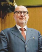 Copertina di “Piratiamo quel video, i ragazzi devono vederlo”