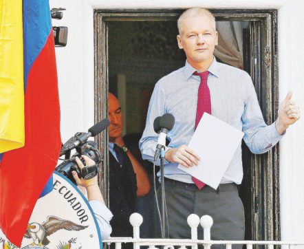 “Lasciate libero Assange” Ma Londra snobba l’Onu