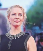 Copertina di Metti un fachiro in un negozio Ikea. Nuova commedia  per la Satrapi