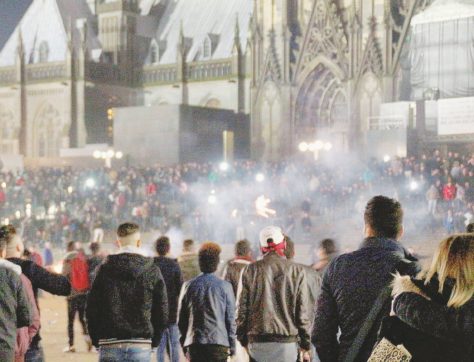 Le tre bufale di Capodanno, nemici facili per stare a galla