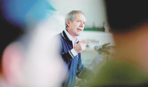 Copertina di La scorta e il Cardinale: Bertolaso prova a salvarsi