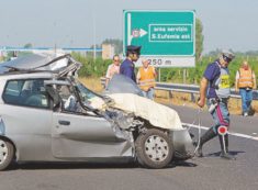 Copertina di Così le assicurazioni truffano i loro clienti