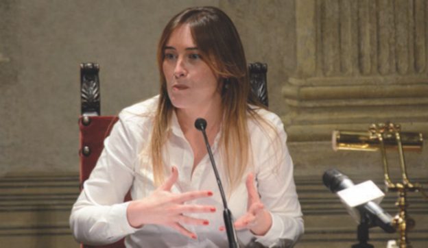 Così la Boschi diventa magistralis