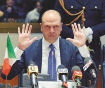 Copertina di Mirello e “zio Pino” tra l’università e i grandi affari