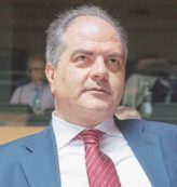 Copertina di Bronte, la capitale del pistacchio che dà il 40% al Nuovo centrodestra