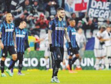 Copertina di Mancini, sprofondo nerazzurro. Questa crisi è un ciuffo al cuore