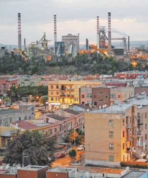 Ilva dei veleni, sotto processo Vendola e i Riva