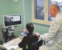 Copertina di Nella scuola dove i sorrisi valgono quanto un dieci