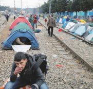 Copertina di Forche caudine macedoni per i disperati di Idomeni