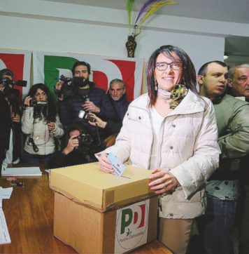 Bassolino perde. Esultano Valente e l’apparato dem