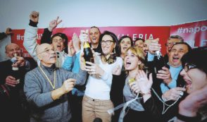 Copertina di Napoli, “votate la femmina”. Ai seggi Pd soldi e indicazioni