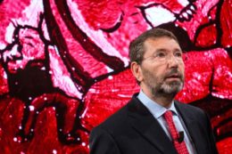 Copertina di “A Roma la mia lista rossa contro Renzi & Alfano”