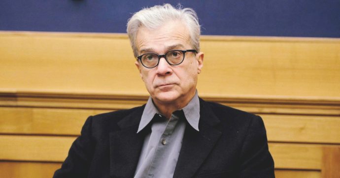 Gaetano Azzariti: “Il governo deve agire: si possono fare decreti”