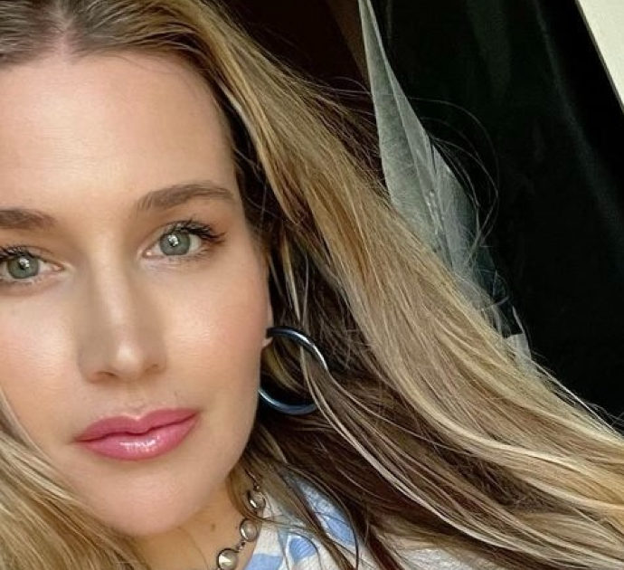 “Sono nel fiore degli anni…ascoltami ruggire”: l’ex tennista Ashley Harkleroad approda su OnlyFans