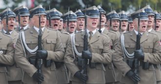 Copertina di Varsavia fa shopping di cannoni: diventerà la più armata nella Ue