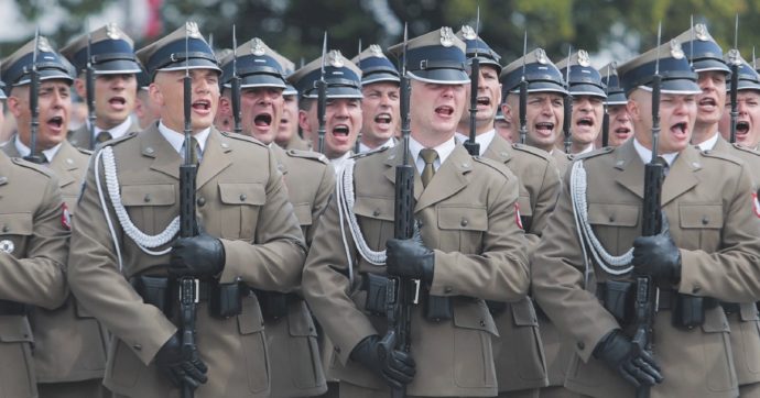 Varsavia fa shopping di cannoni: diventerà la più armata nella Ue