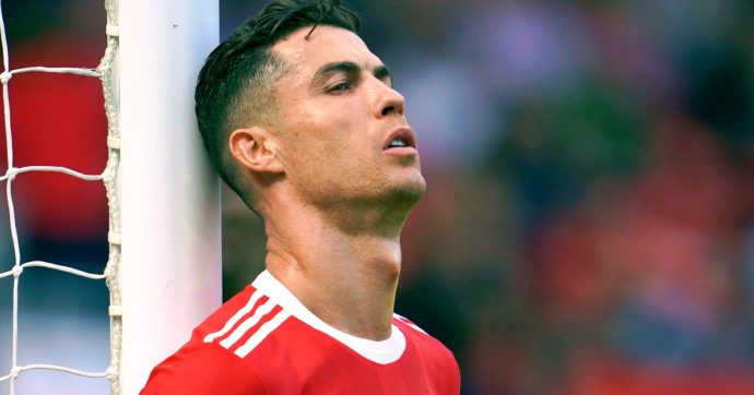 Manchester United, ora è guerra con Cristiano Ronaldo: aperto un procedimento disciplinare