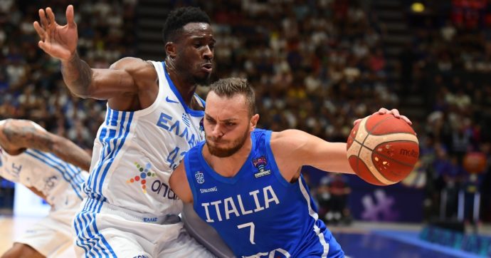 Eurobasket, l’Italia sconfitta dalla Grecia della stella Nba Antetokounmpo ma esce a testa alta tra gli applausi: “Non abbiamo mai mollato”