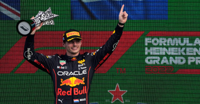 Formula 1, Max Verstappen vince anche il gp d’Olanda: per la Ferrari un’altra giornata no