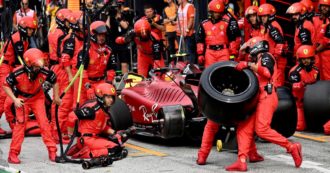Copertina di Garage Ferrari: flop rosse