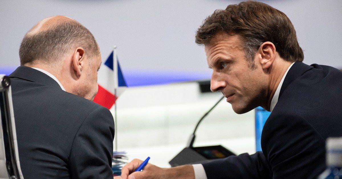 Nasce l’asse franco-tedesco sull’energia: ‘Parigi invierà gas a Berlino e riceverà elettricità’. Iran: ‘Senza sanzioni soddisfiamo il fabbisogno Ue’