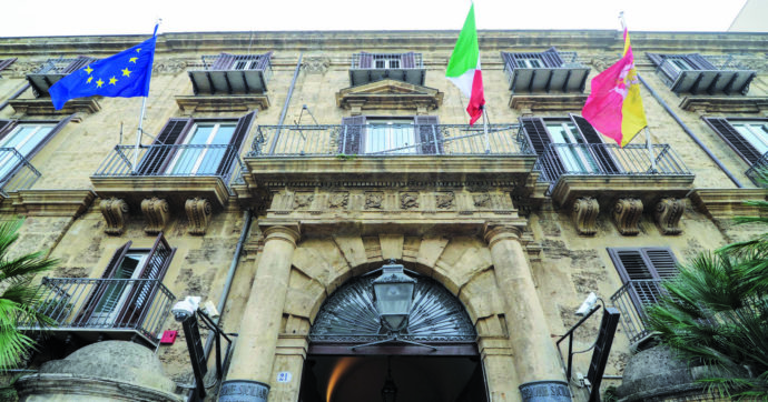 Imputati e “figli di”: l’orda di impresentabili in lista