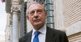 Copertina di Urso negli Usa: la missione per accreditarsi a Washington