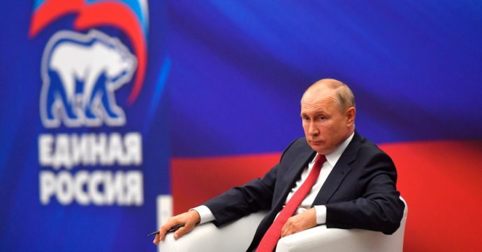 Putin inneggia all’autoritarismo e deride i diritti umani. La guerra all’Ucraina riguarda anche noi
