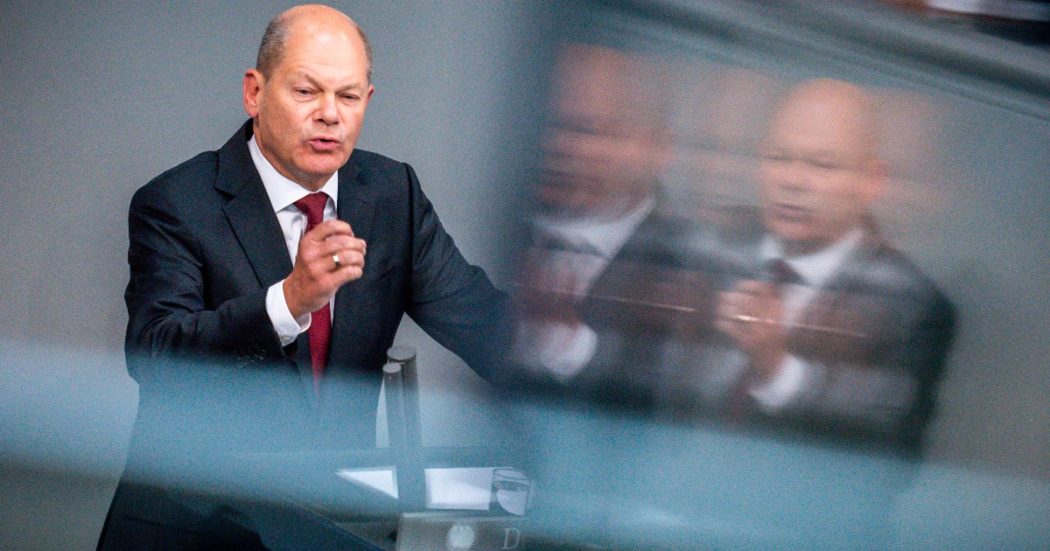 Germania, scontro in Parlamento sullo stop al nucleare. Merz (Cdu-Csu): “Follia”. Scholz: “Colpa delle vostre battaglie passate”