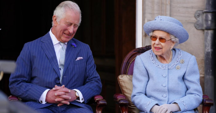 Elisabetta II, campionessa di imparzialità: ma con Re Carlo gli inglesi saranno meno indulgenti