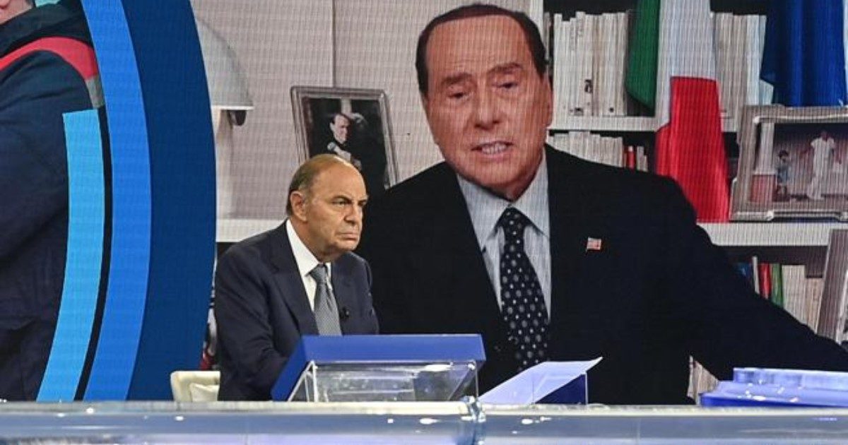 Silvio Berlusconi a Porta a Porta: “Sono sempre stato un campione, ricordo il mio record di 11 secondi sui cento metri…”