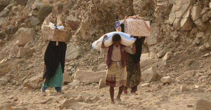 Yemen, gli huthi come i talebani: senza il guardiano le donne non possono muoversi