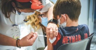 Copertina di Vaccino Covid sui bimbi: mancano dei dati per un’adeguata analisi rischi/benefici