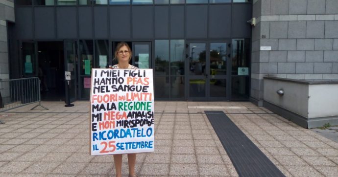 Pfas, anche gli abitanti della Zona Arancione chiedono alla Regione Veneto di avere analisi del sangue gratuite