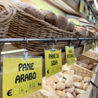 Il prezzo del pane arriva a 4,80 euro. Dopo la pausa estiva il panificio ha deciso un aumento di 10 centesimi per ogni chilo di pane