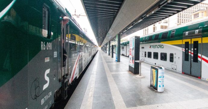 Milano, 400 passeggeri bloccati a bordo di un convoglio Trenord: guasto alla linea elettrica