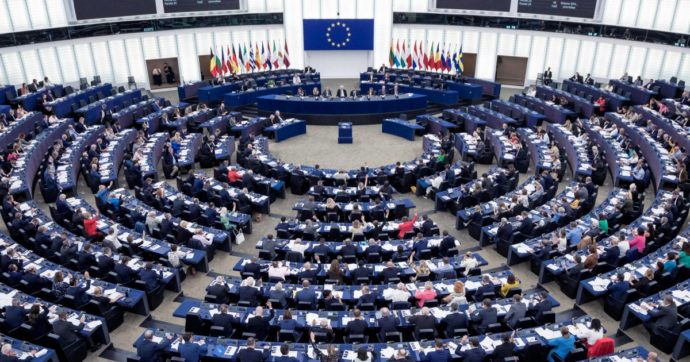 Salario minimo, in Ue  partiti italiani a favore. Ma nei programmi no