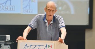 Copertina di Fassino in gondola: direzione seggio, ma il Pd veneto si sfascia