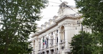 Copertina di Caso Boda: “Rinnovo al cognato di De Raho il giorno dell’incontro tra manager e moglie”