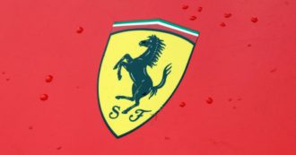 Copertina di Solo loro ancora possono decidere a chi vendere l’ambito gioiello