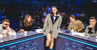 Copertina di X Factor 2022, al via stasera il talent: abbiamo visto in anteprima la puntata di debutto. Ecco com’è